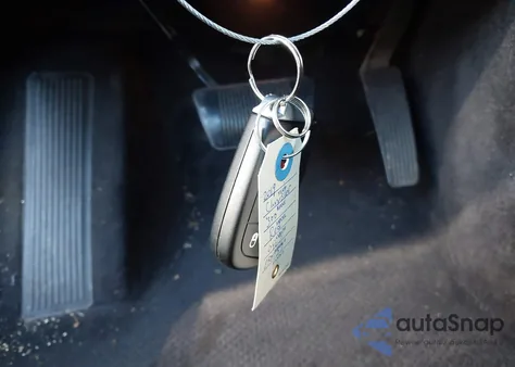 2019 Chrysler 300 Touring z USA, uszkodzony, nr VIN 2C3CCAAG8KH500965